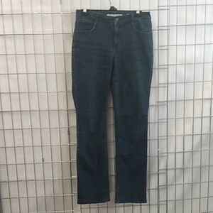Jones New York Jeans women's size 6 dark blue